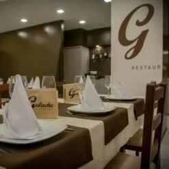 Restaurante Gulache guardanapos - Caminhos, toalhas e guardanapos.