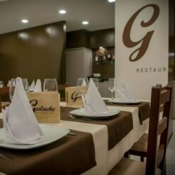 Restaurante Gulache guardanapos - Caminhos, toalhas e guardanapos.